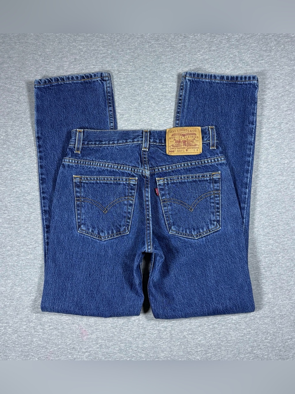 Vintage Levis 505 Jeans Womens 27x29 Blue Denim Regular Fit Straight Leg USA 90s